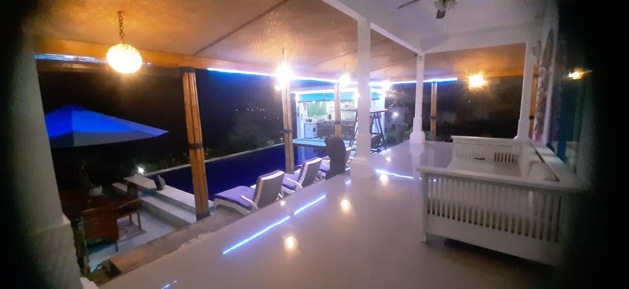 Cantik Villa Ловіна Екстер'єр фото